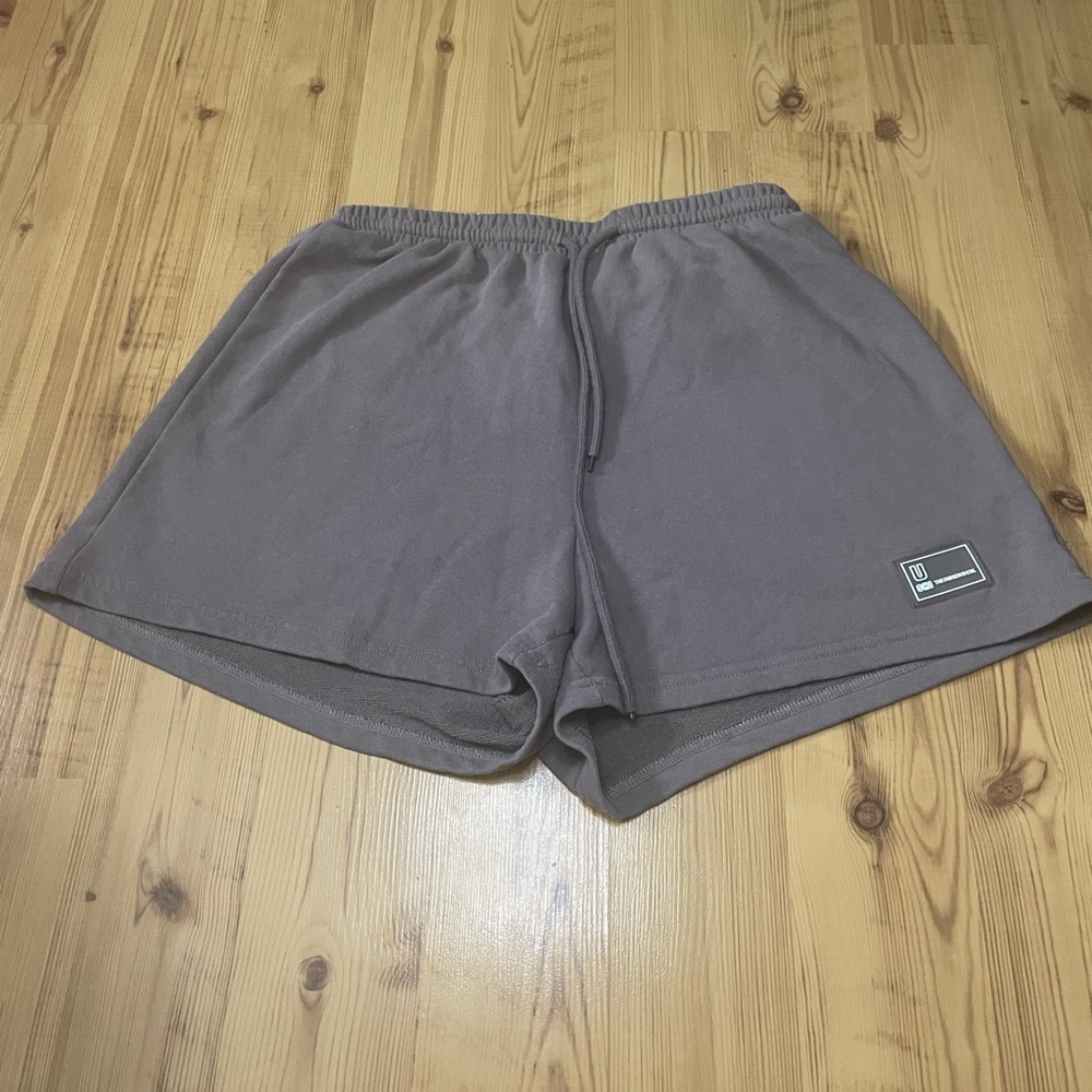 SHEIN Men's Taupe Athletic Shorts